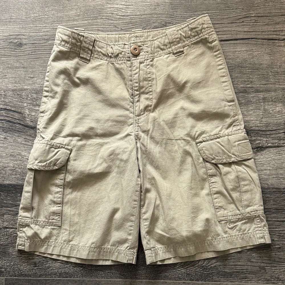 Nike Youth Khaki Cargo Shorts Size 8